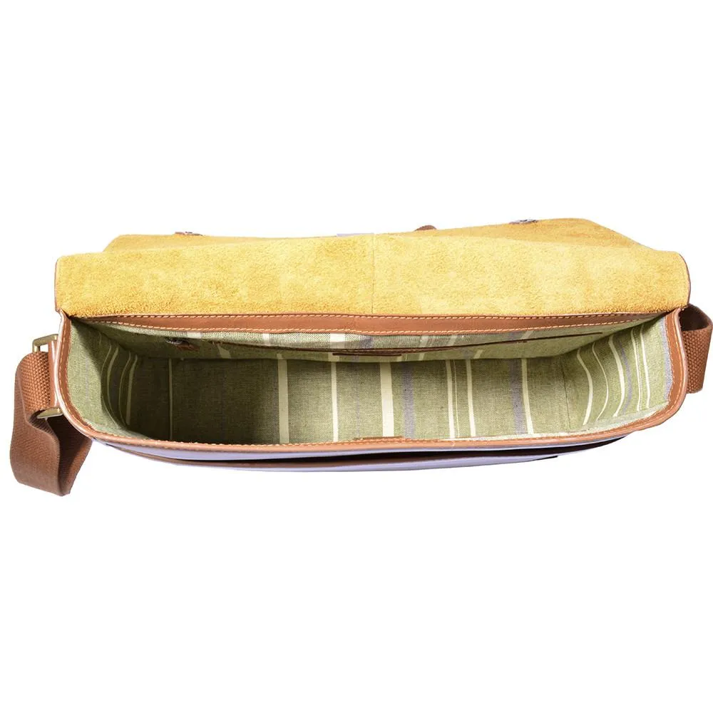 Aiden Horizontal Leather Messenger Bag
