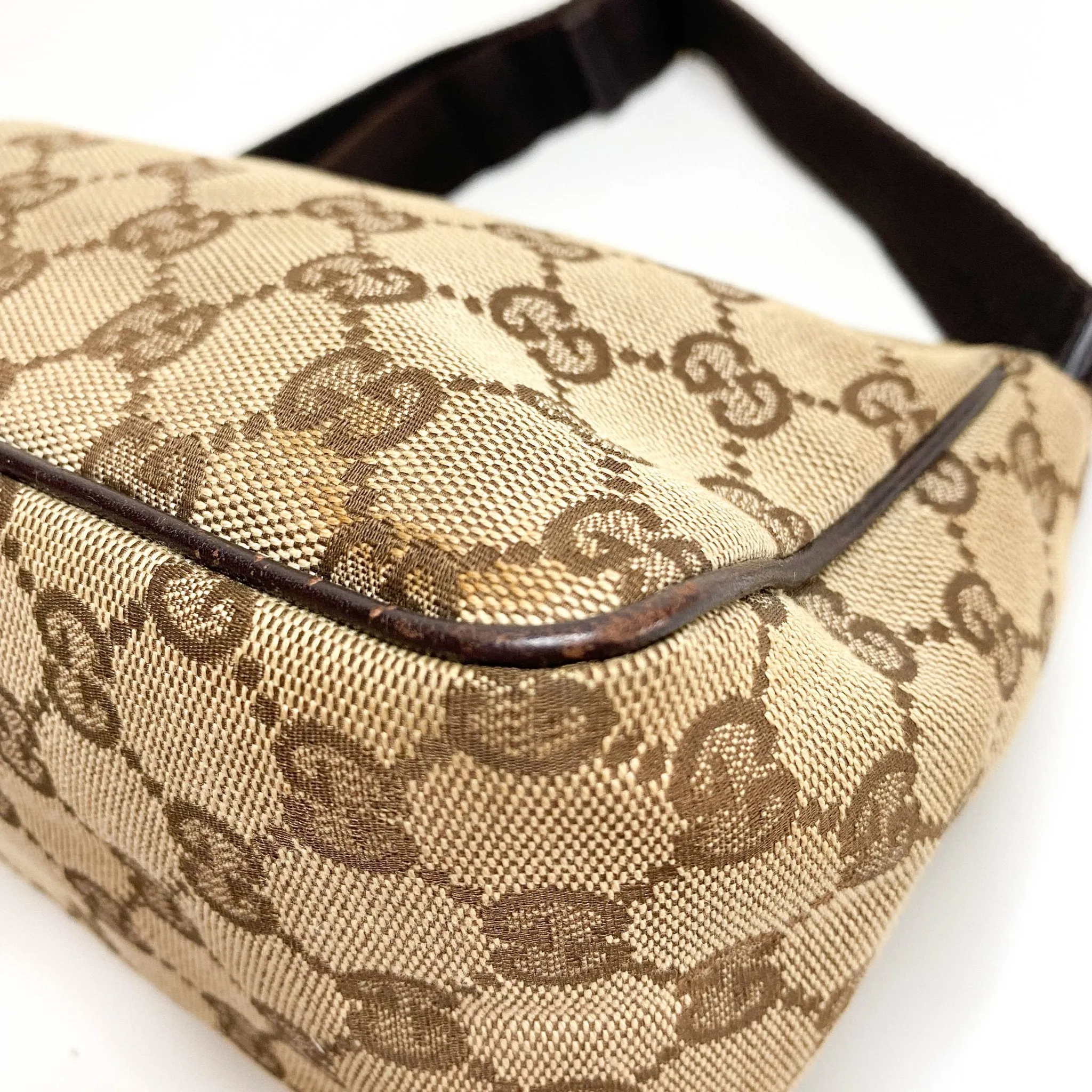 GG Canvas Pochette Belt Strap Shoulder Bag