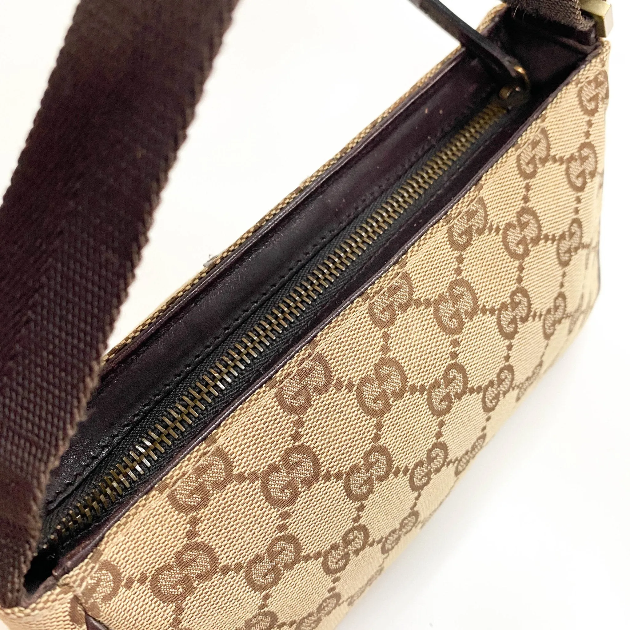 GG Canvas Pochette Belt Strap Shoulder Bag