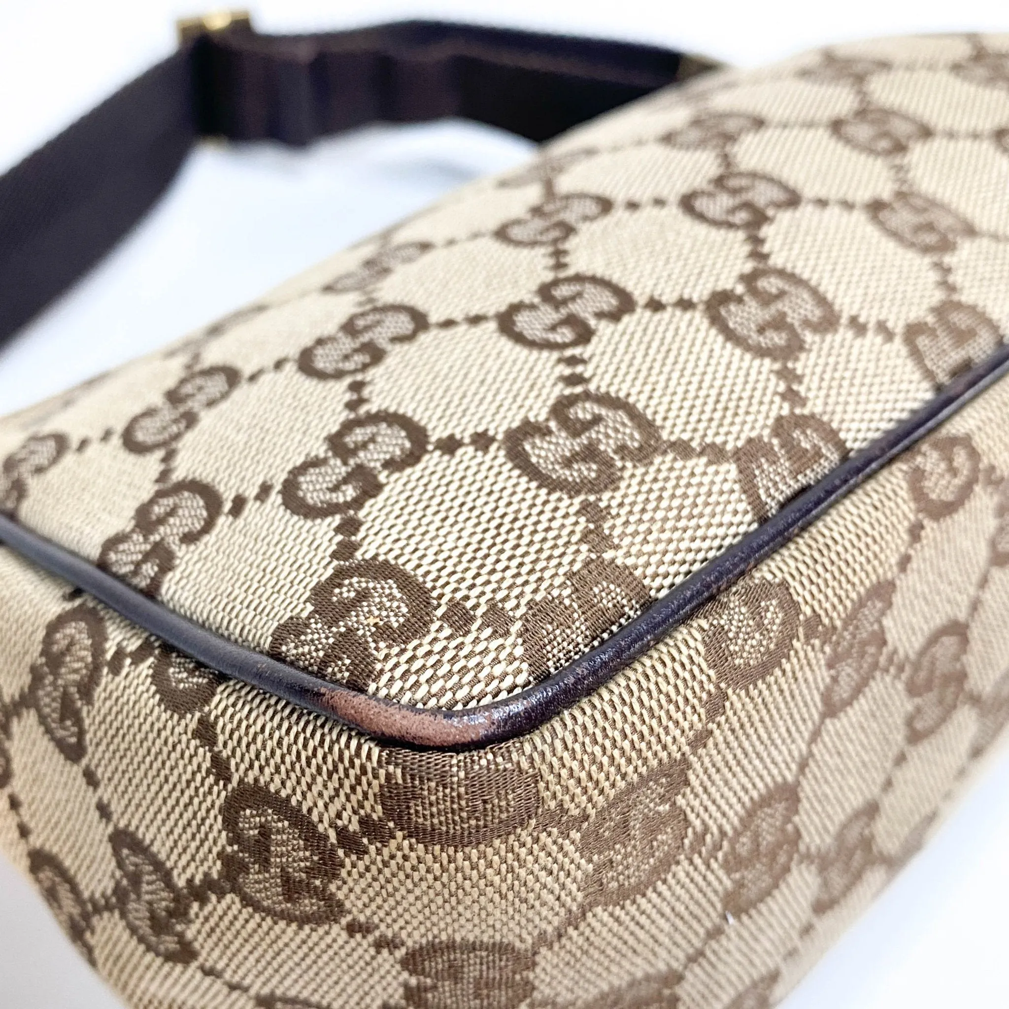 GG Canvas Pochette Belt Strap Shoulder Bag