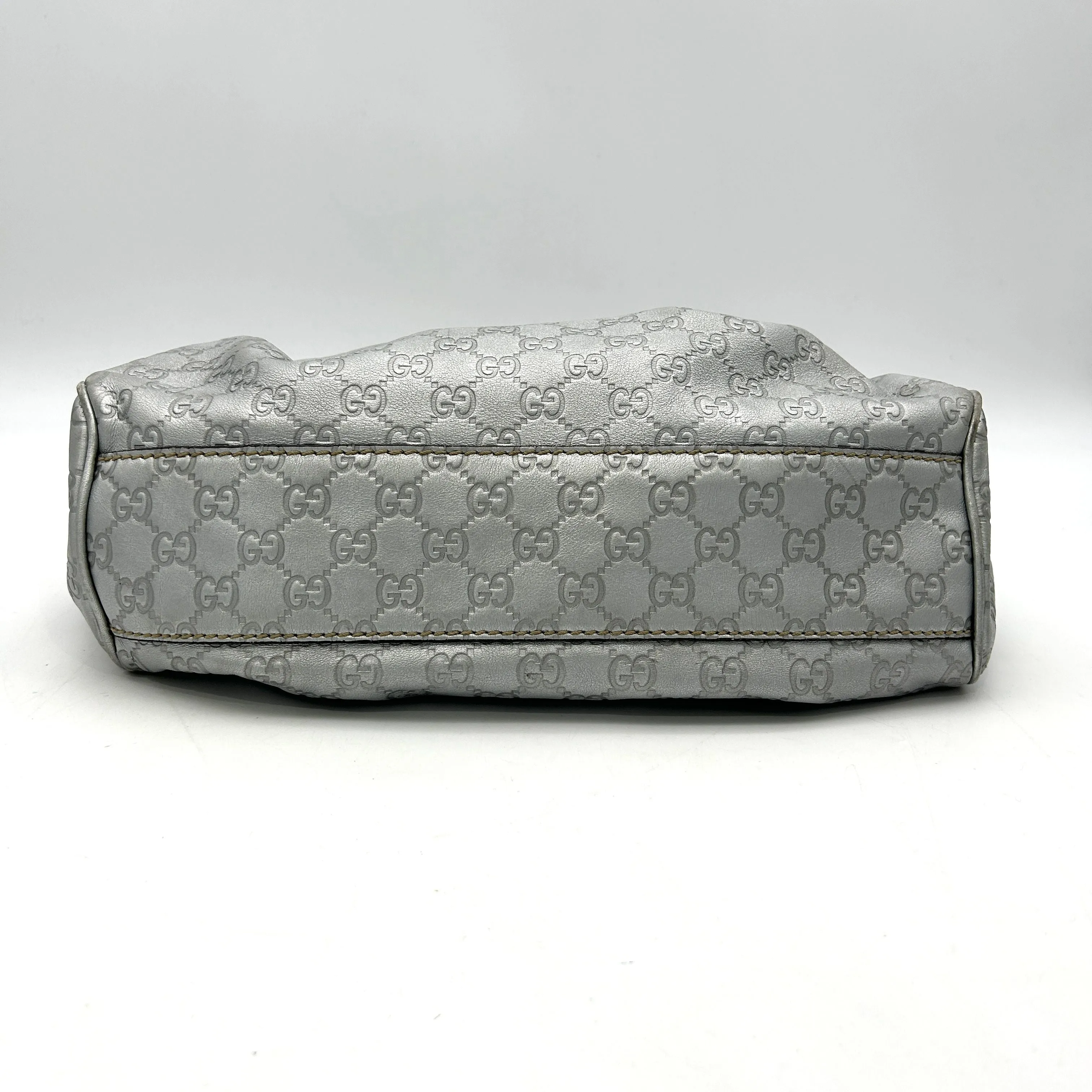 GUCCI Guccissima Medium Sukey Tote Silver gu8819se