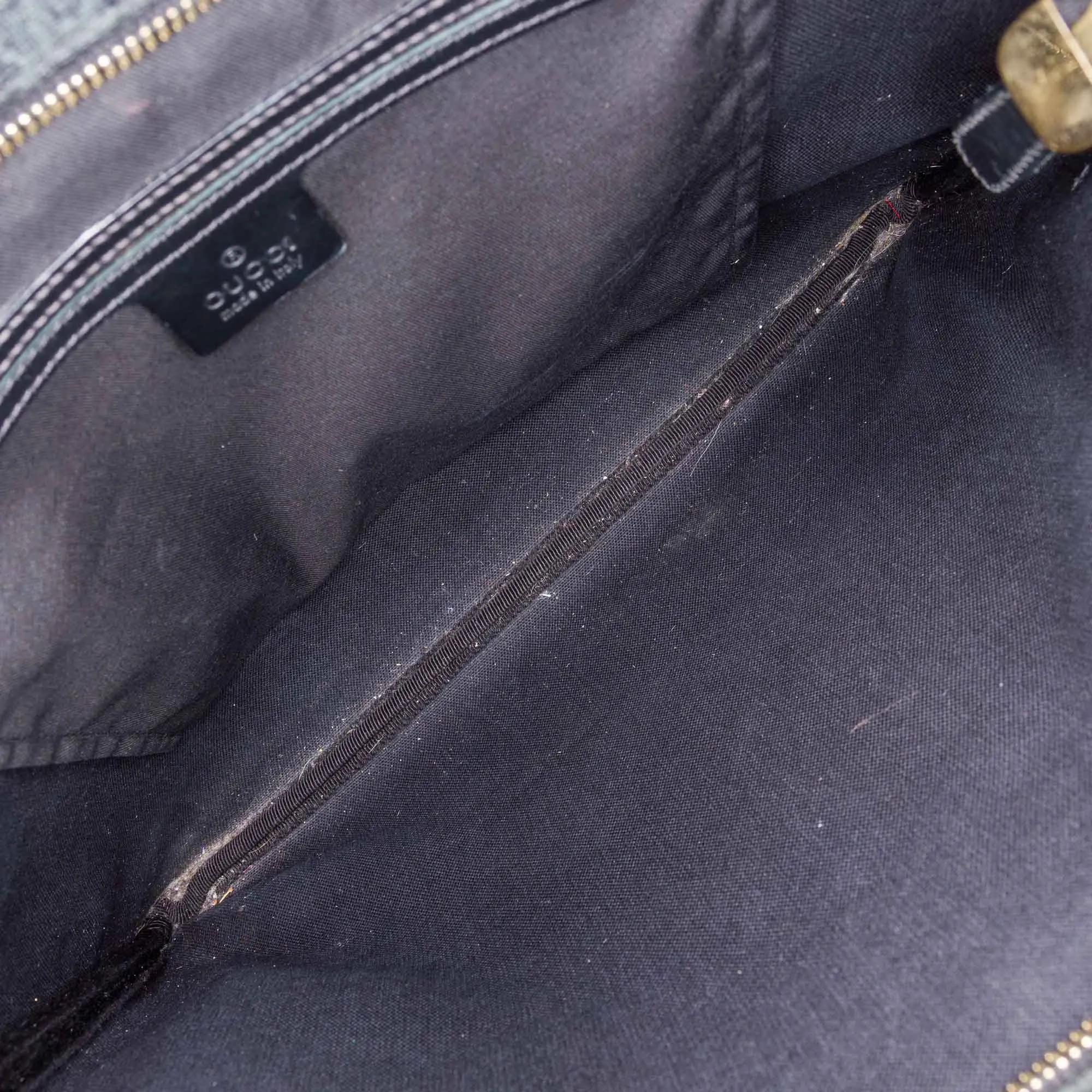 GUCCI SUPREME WEB MESSENGER BAG
