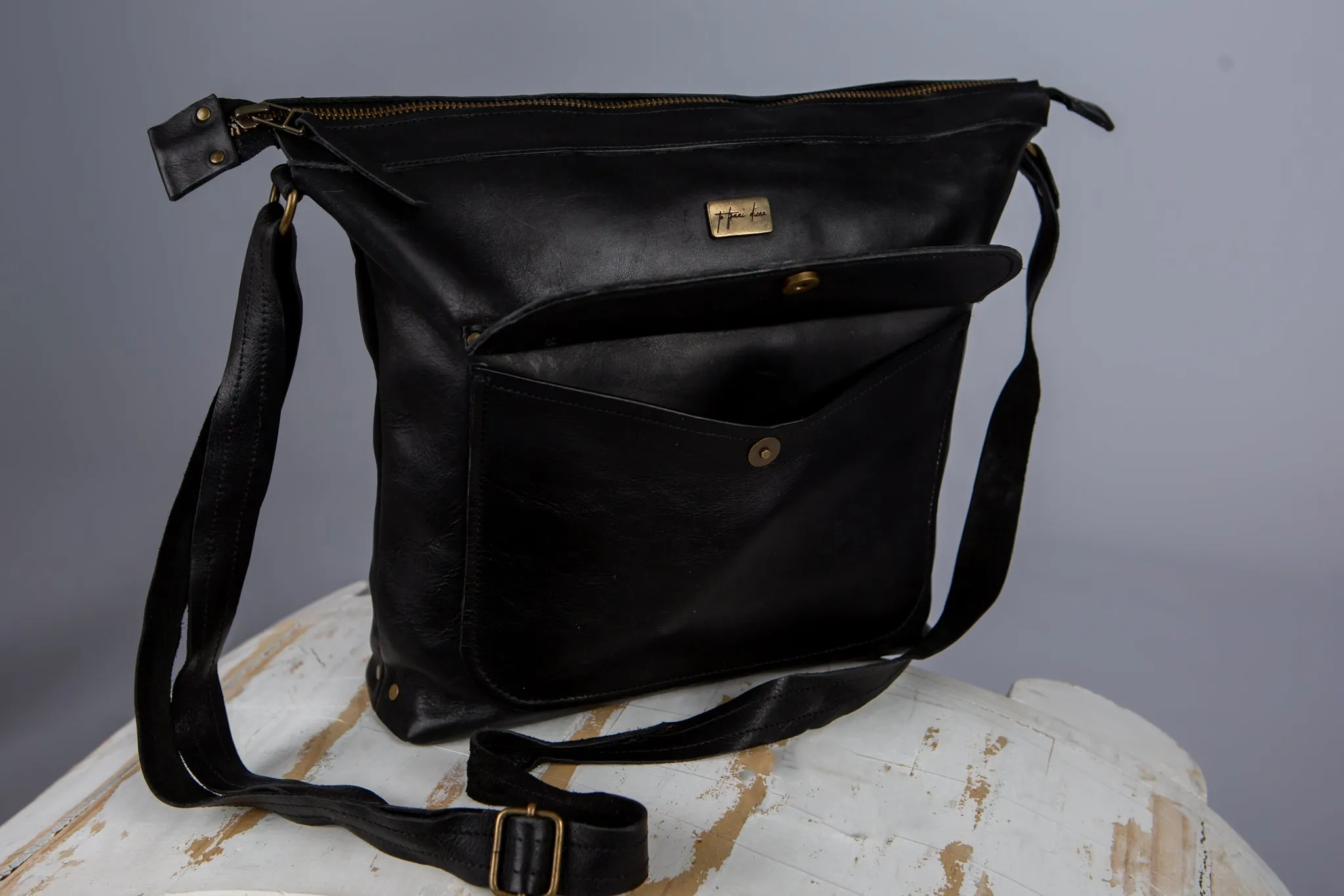 Janine with pocket - Black