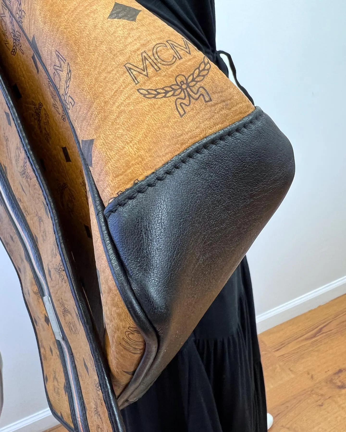 MCM VISETOS MONOGRAM MESSENGER BAG