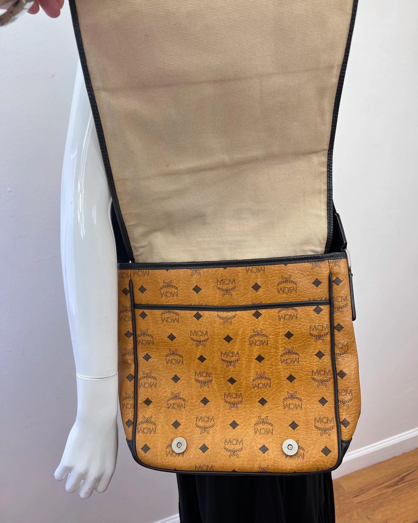 MCM VISETOS MONOGRAM MESSENGER BAG