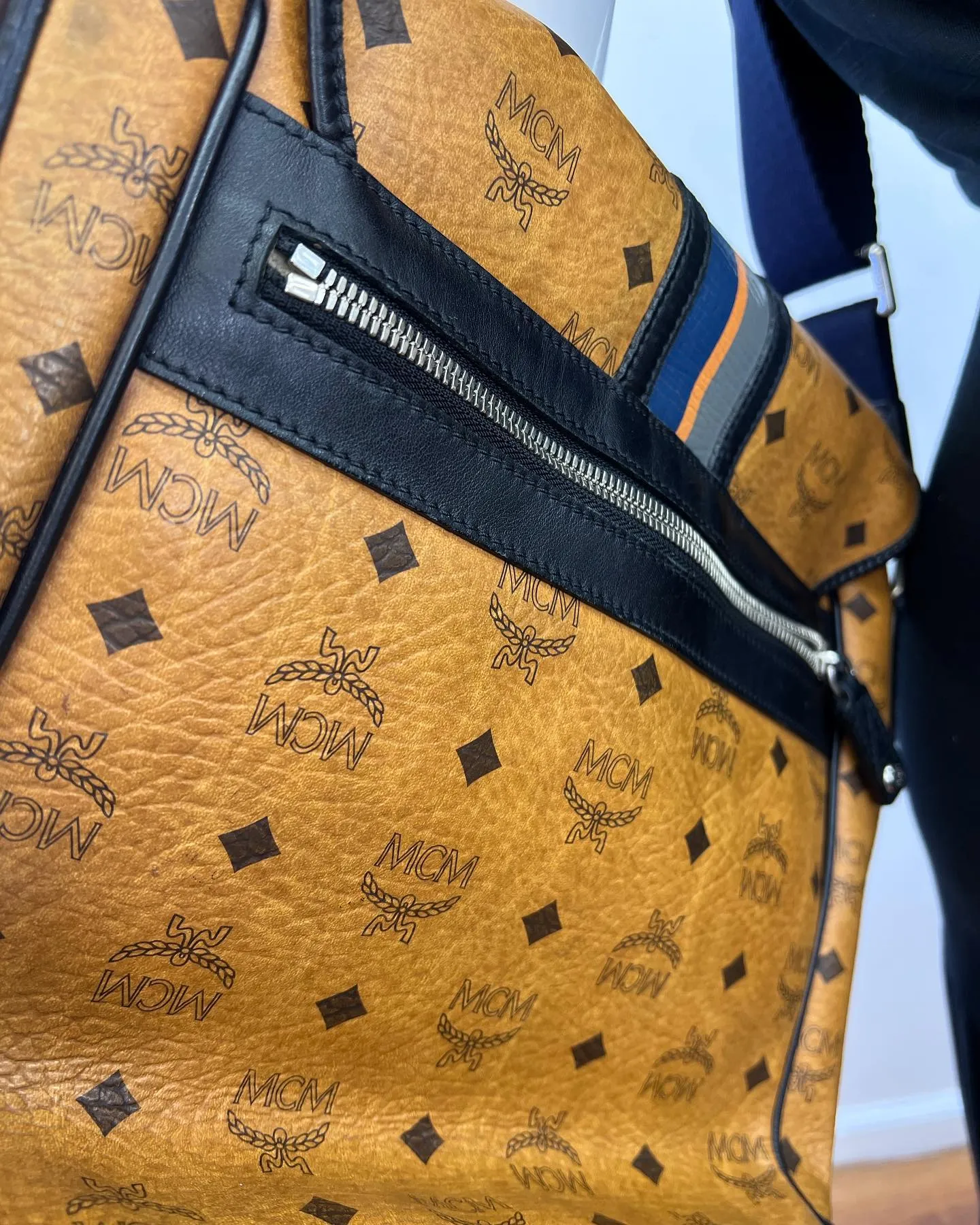 MCM VISETOS MONOGRAM MESSENGER BAG