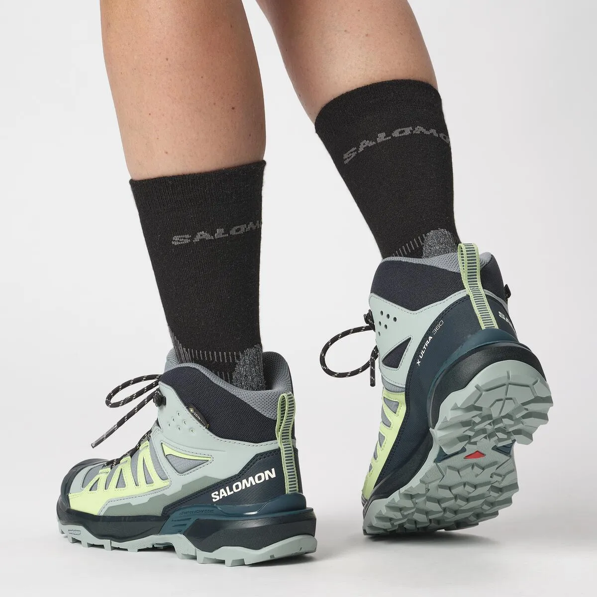 Salomon Women's X Ultra 360 Gore-Tex Mid Trail Boots (Trooper/Carbon/Arona)
